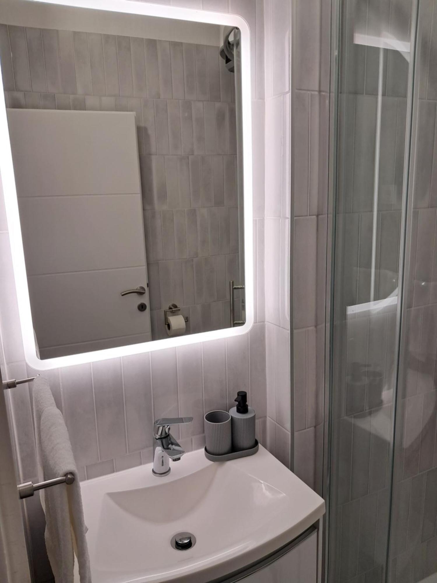 Summer Bay Apartments Split Bagian luar foto